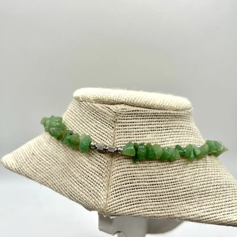 VTG 90s Green Aventurine Chip Stone Bead Necklace Pendant Boho Earth Retro